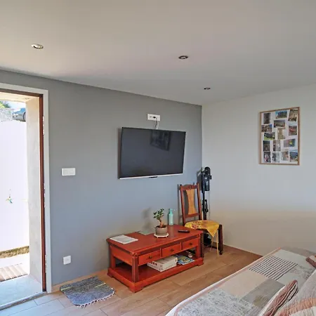 Renove Avec Terrasse Et Animaux Acceptes A - Fr-1-496-324